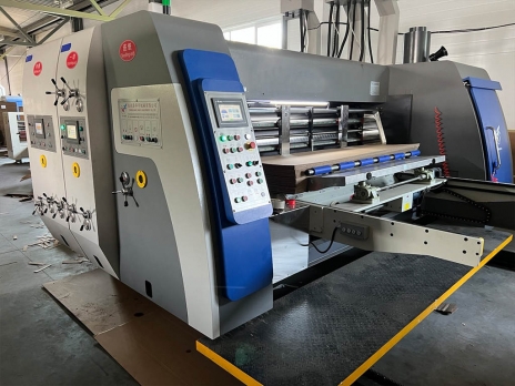 Автоматическая линия для производства четырехклапанного ящика с секцией компьютеризованного слоттера SP-1224