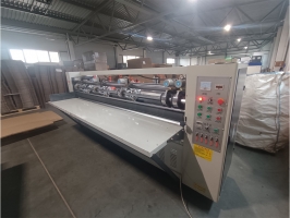 Резательно-рилевочный станок с дисковыми ножами SRR 2700