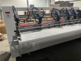 Резательно-рилевочный станок с дисковыми ножами SRR 2700